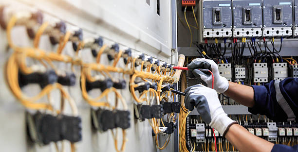 Professional Electrician technician working in Riviera Beach, MD